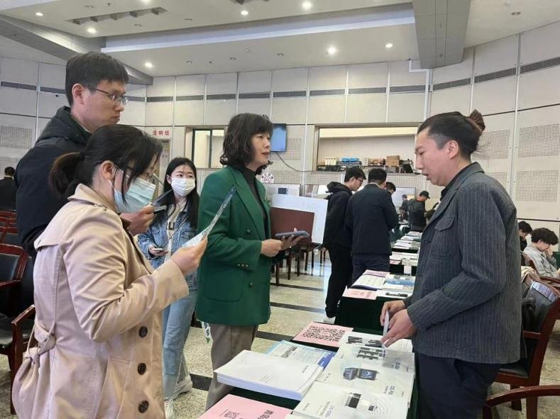 为深入贯彻党的二十大精神