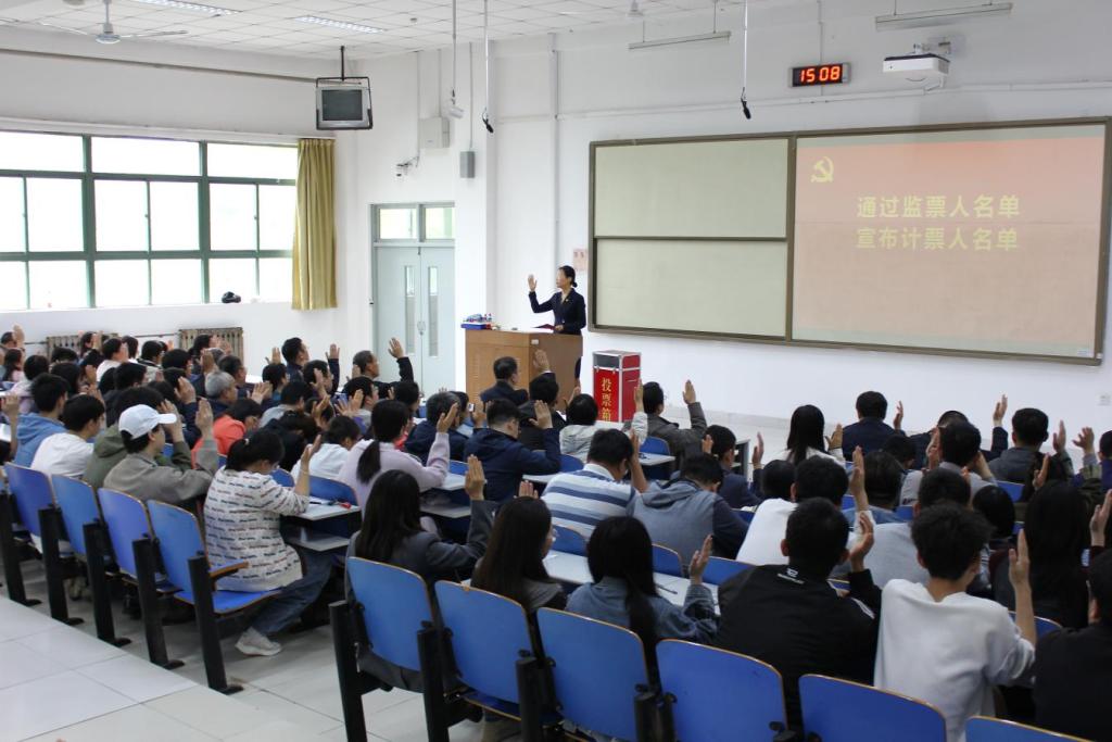 马海超代表马德里竞技携手澳门十大娱乐